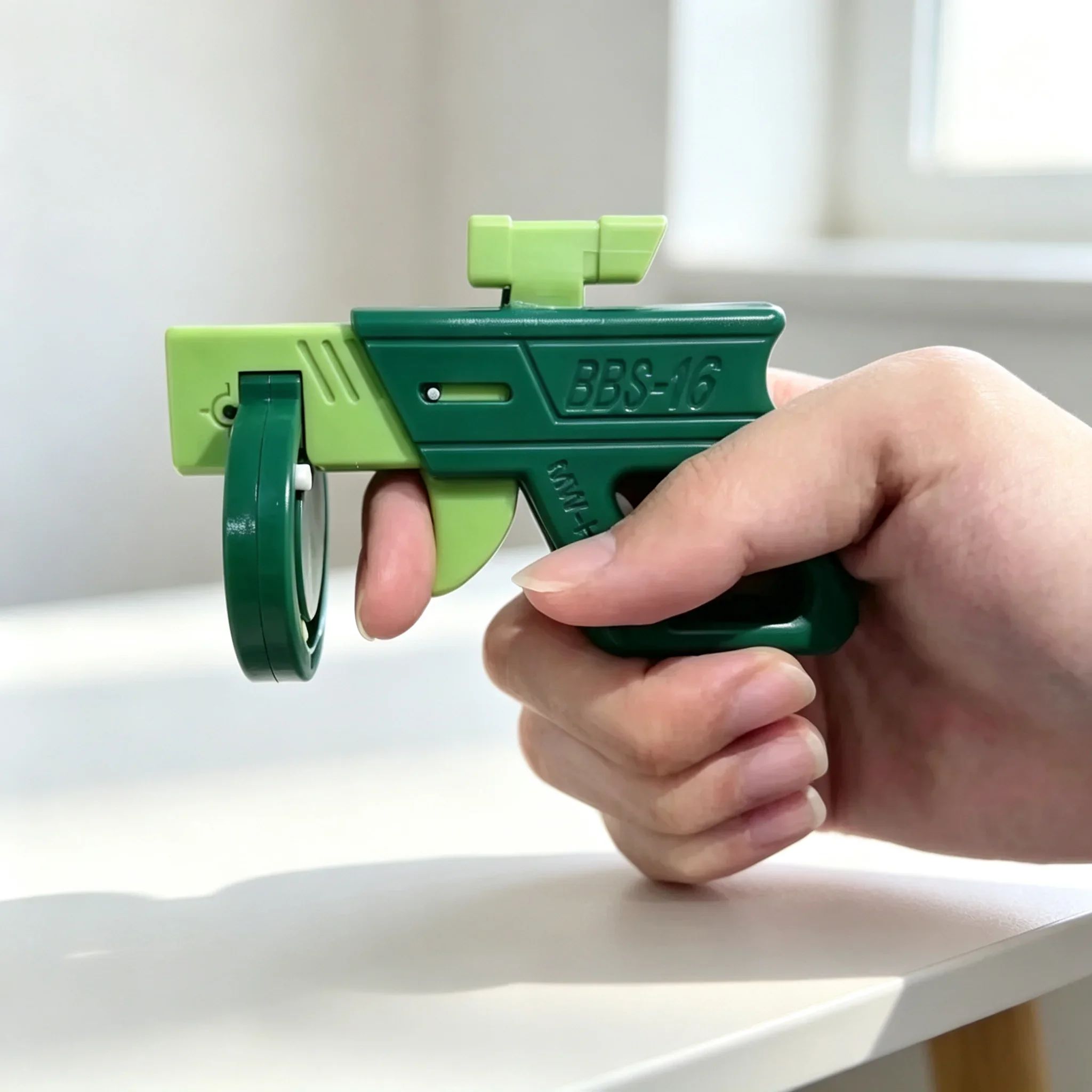 Kit de Modelo Montável Impress - Model Kit Weapons avaliação e preço
